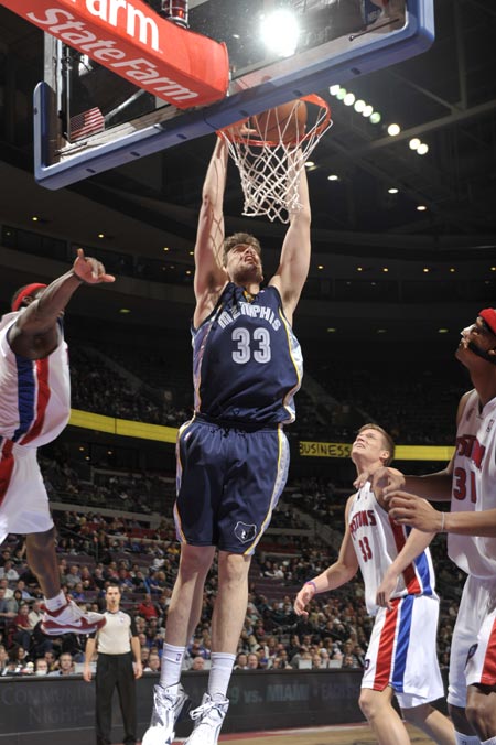 队伍在下半 队伍在下半