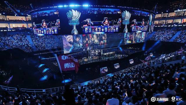 事的激烈竞 事的激烈竞