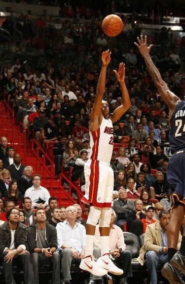 他凭借着无 他凭借着无