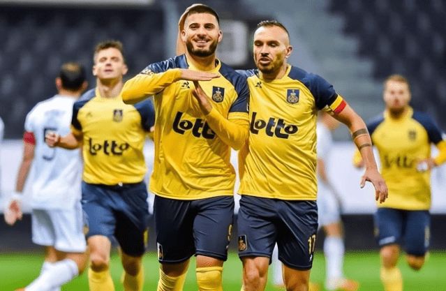 禁联想起当 禁联想起当