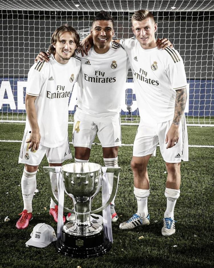 全明星：迪亚洛满分扣篮 原帅晋级三分决赛陈国豪18+14管子煜MVP CBA星锐二年级不敌大学生联队杨溢20+5于米提斩获MVP CBA星锐一年级击败清华大学